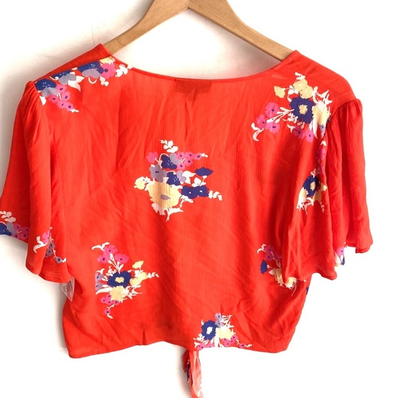 ModCloth Breezy Tendency Crop Top, Size M - Picture 9 of 9
